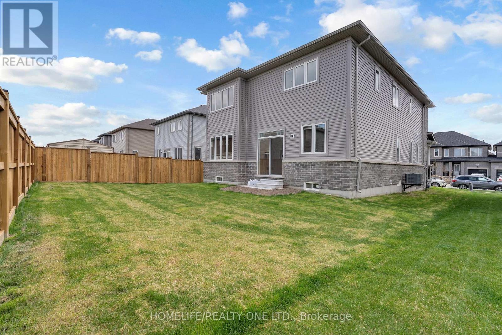 47 Autumn Drive, Wasaga Beach, Ontario  L9Z 0K7 - Photo 49 - S12490754