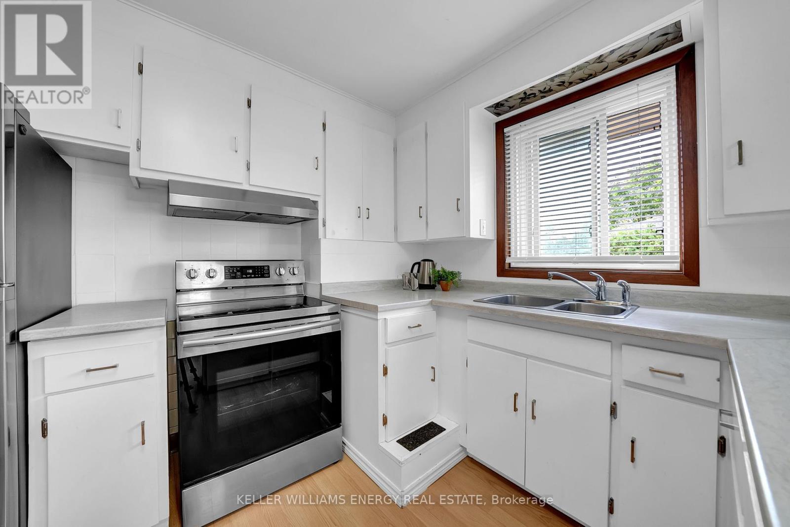 607 Newman Crescent, Whitby, Ontario  L1N 1M7 - Photo 12 - E12425546