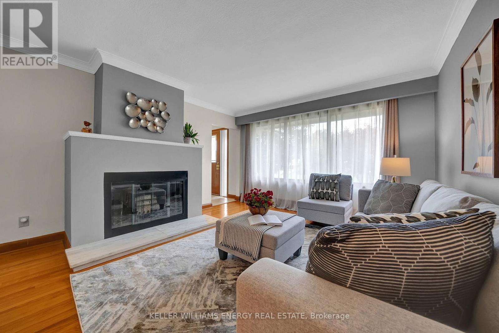 607 Newman Crescent, Whitby, Ontario  L1N 1M7 - Photo 4 - E12425546