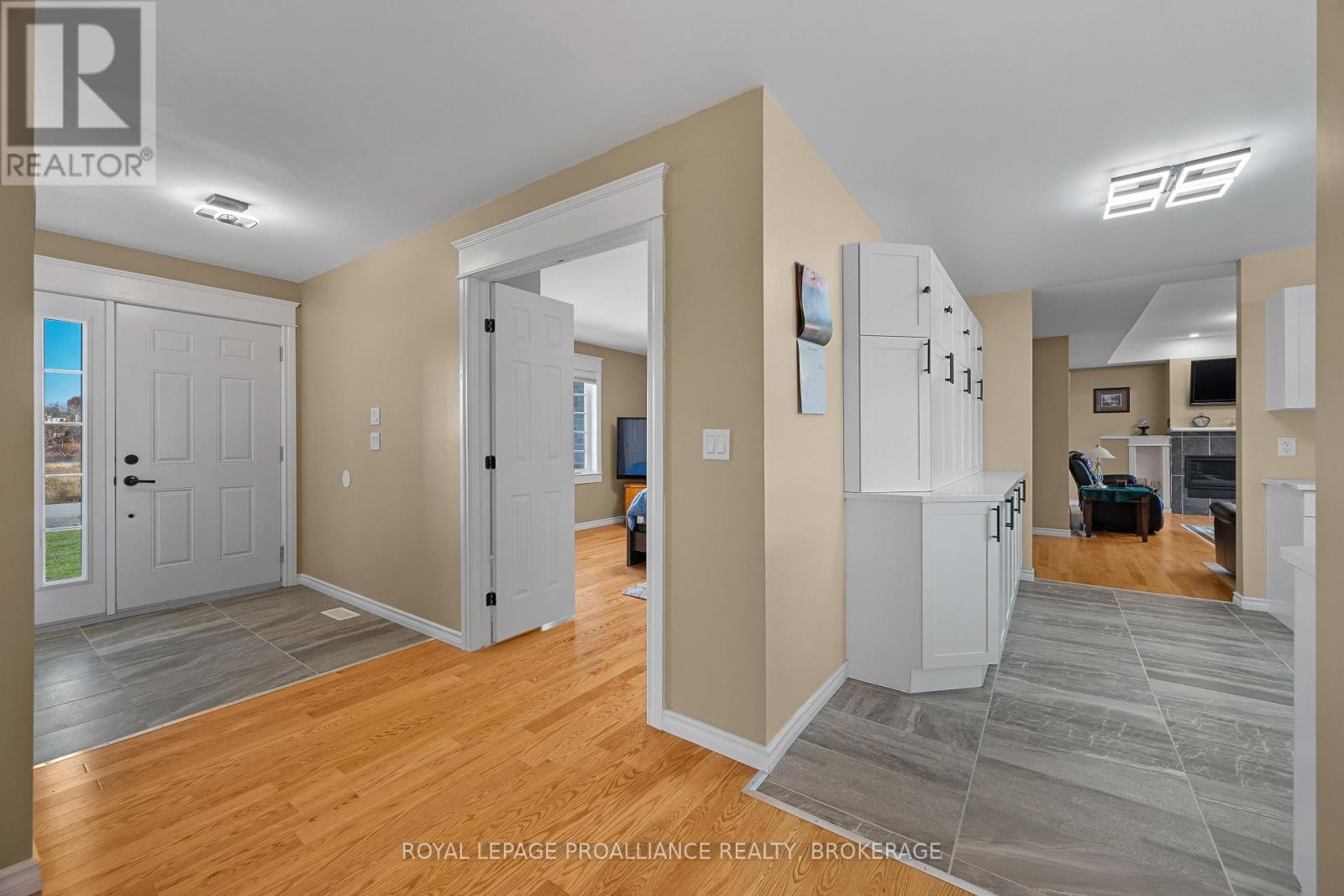 103 Hineman Street, Kingston (City North Of 401), Ontario  K7L 0G2 - Photo 7 - X12490918