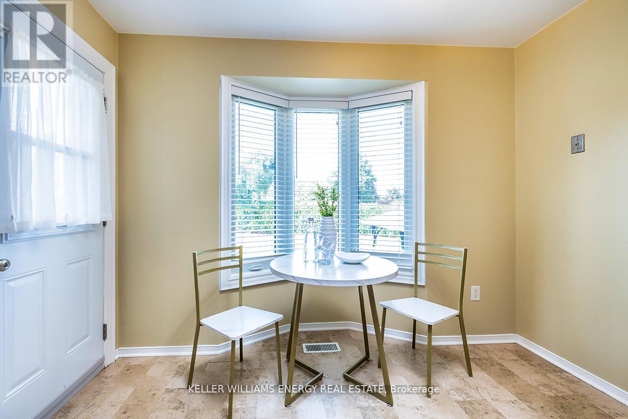 623 Dunrobin Court, Oshawa, Ontario  L1J 7P2 - Photo 17 - E12433315