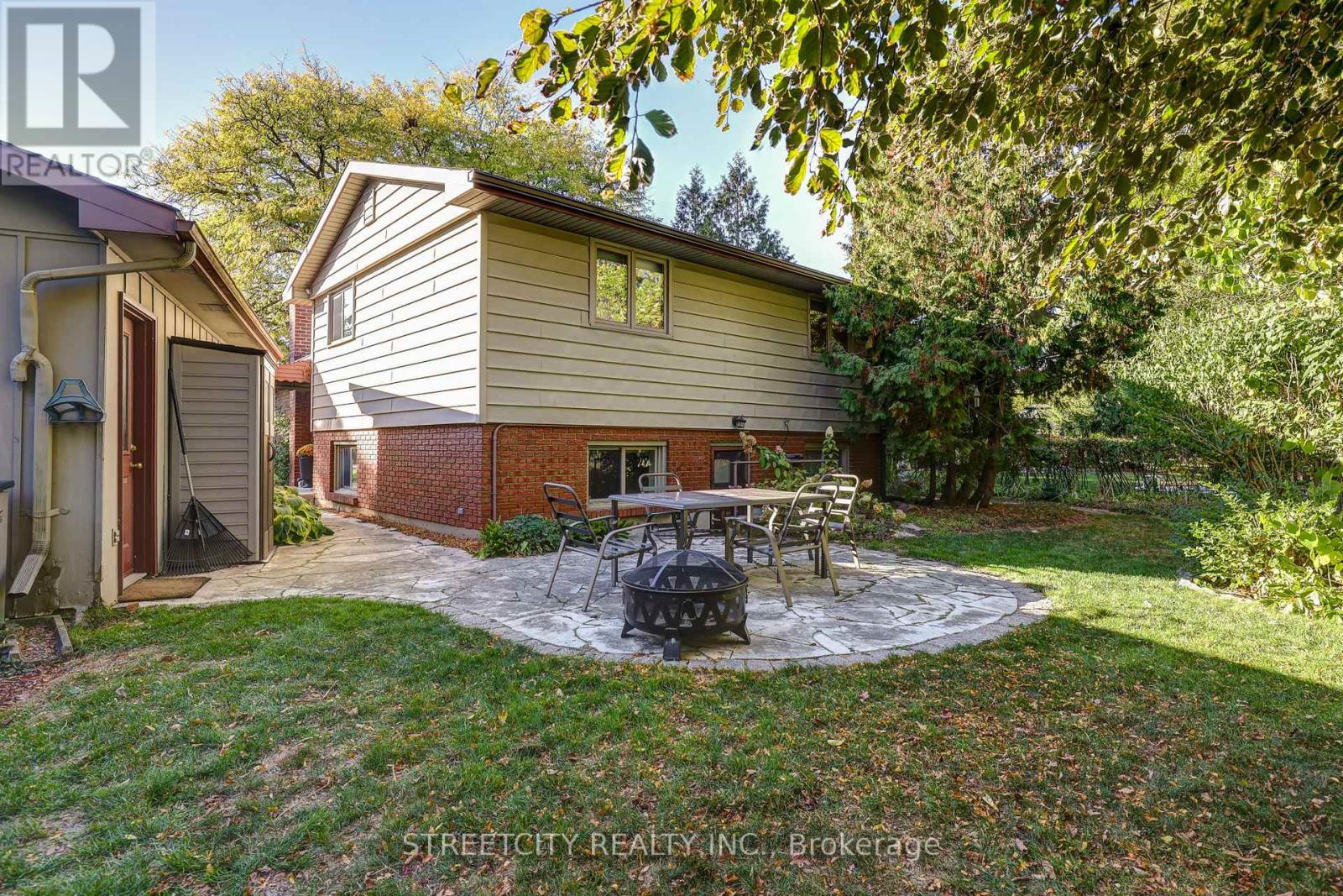 71 Glenburnie Crescent, London North, Ontario  N5X 2A1 - Photo 2 - X12473458