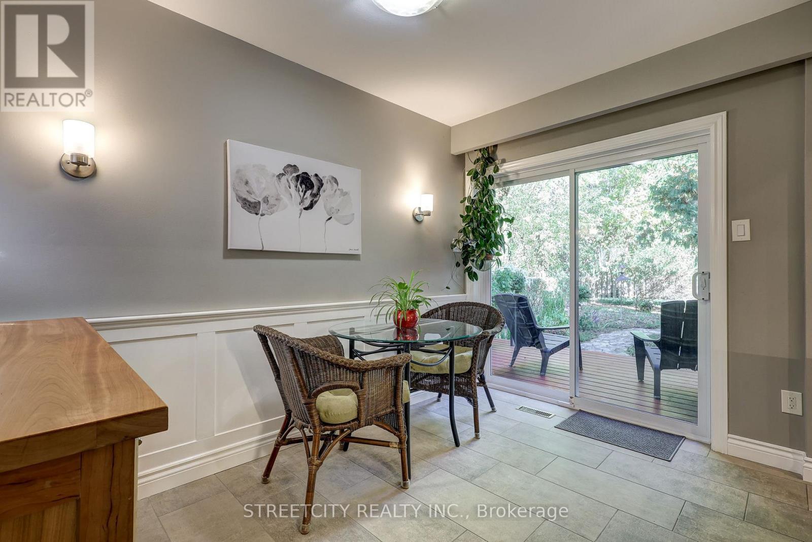 71 Glenburnie Crescent, London North, Ontario  N5X 2A1 - Photo 19 - X12473458