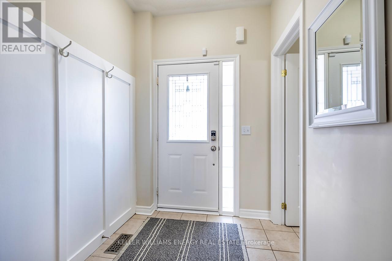 8 Bagnell Crescent, Clarington, Ontario  L1C 5P9 - Photo 7 - E12436509