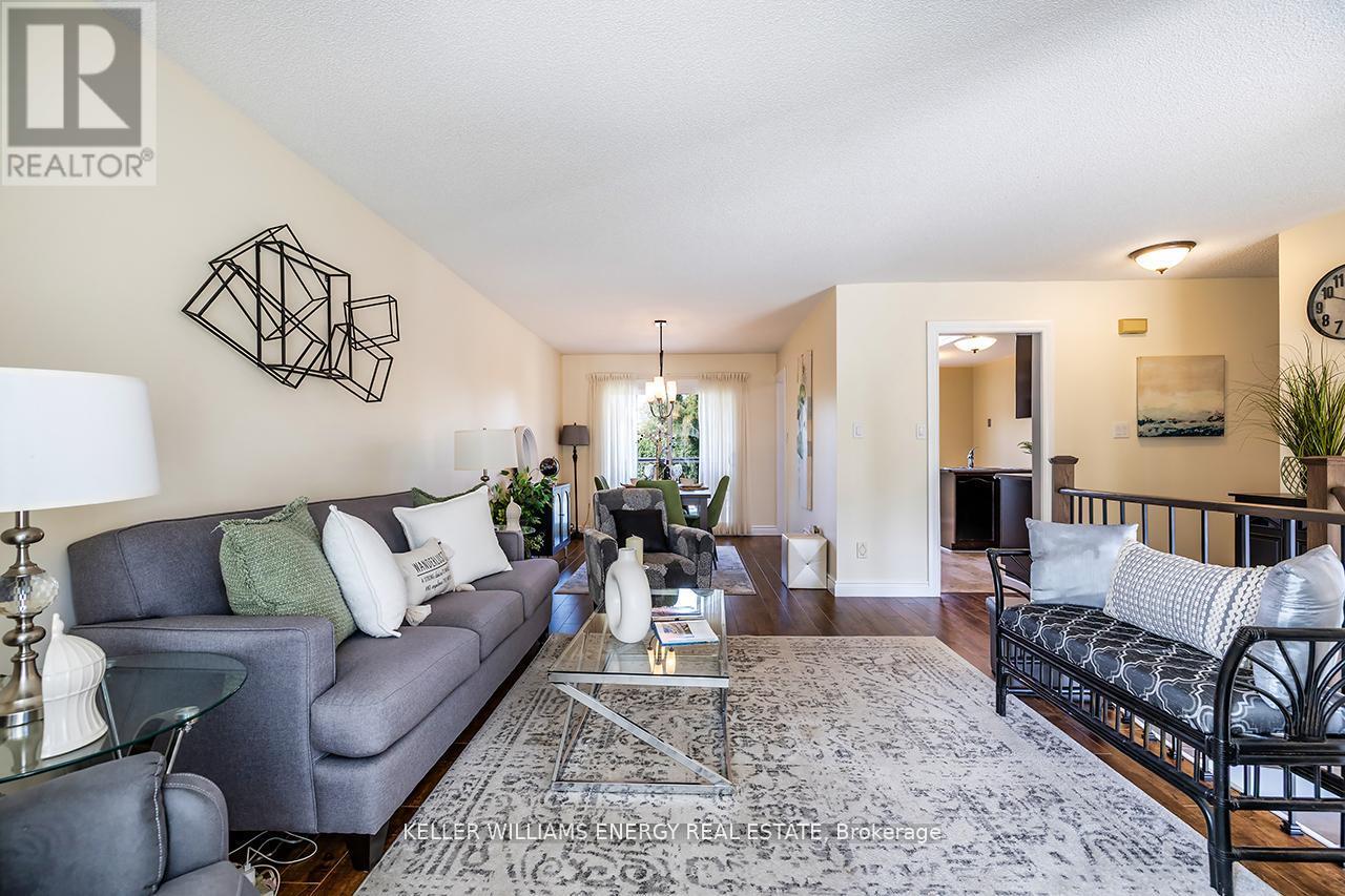 623 Dunrobin Court, Oshawa, Ontario  L1J 7P2 - Photo 7 - E12433315