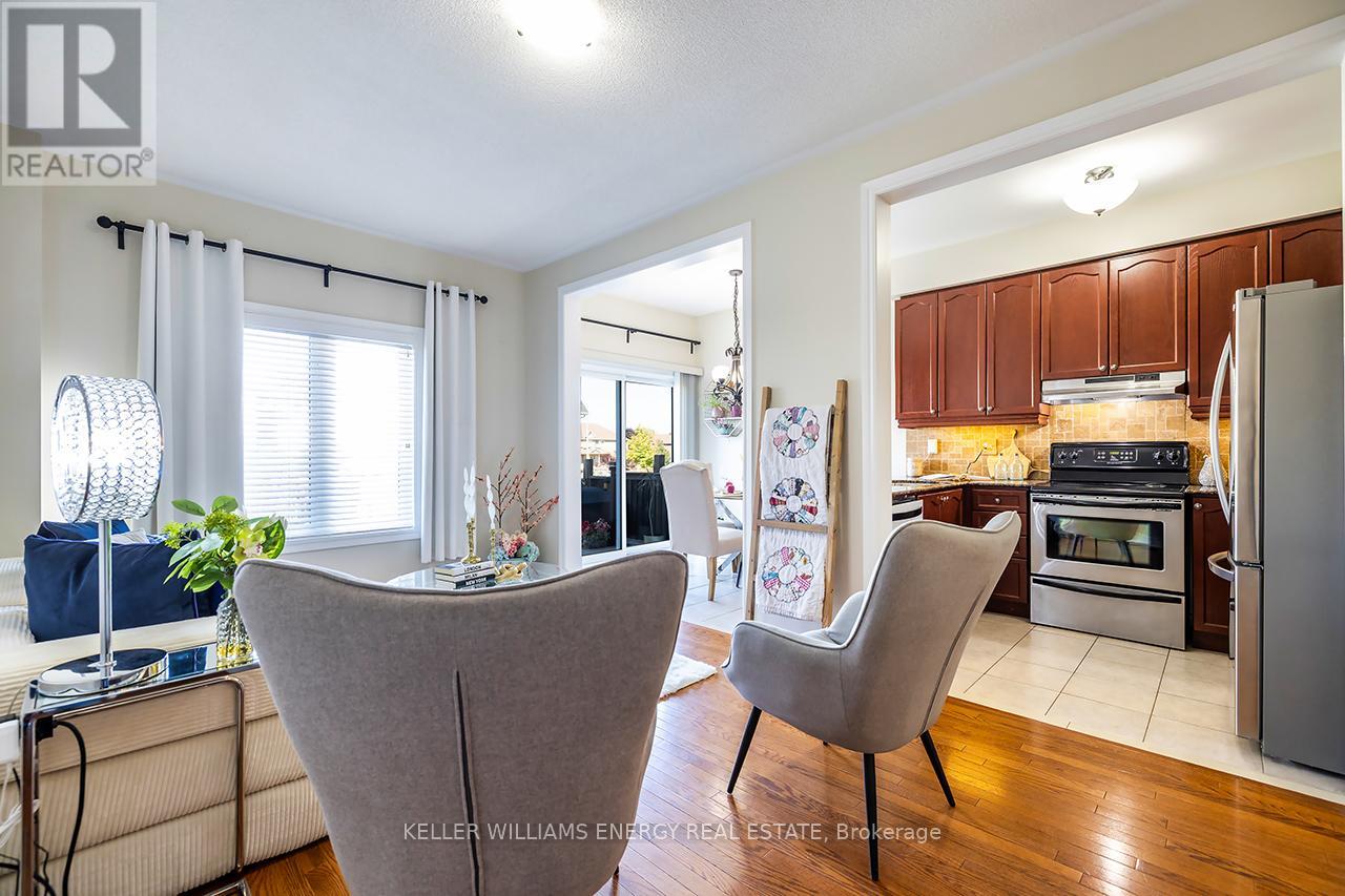 8 Bagnell Crescent, Clarington, Ontario  L1C 5P9 - Photo 8 - E12436509