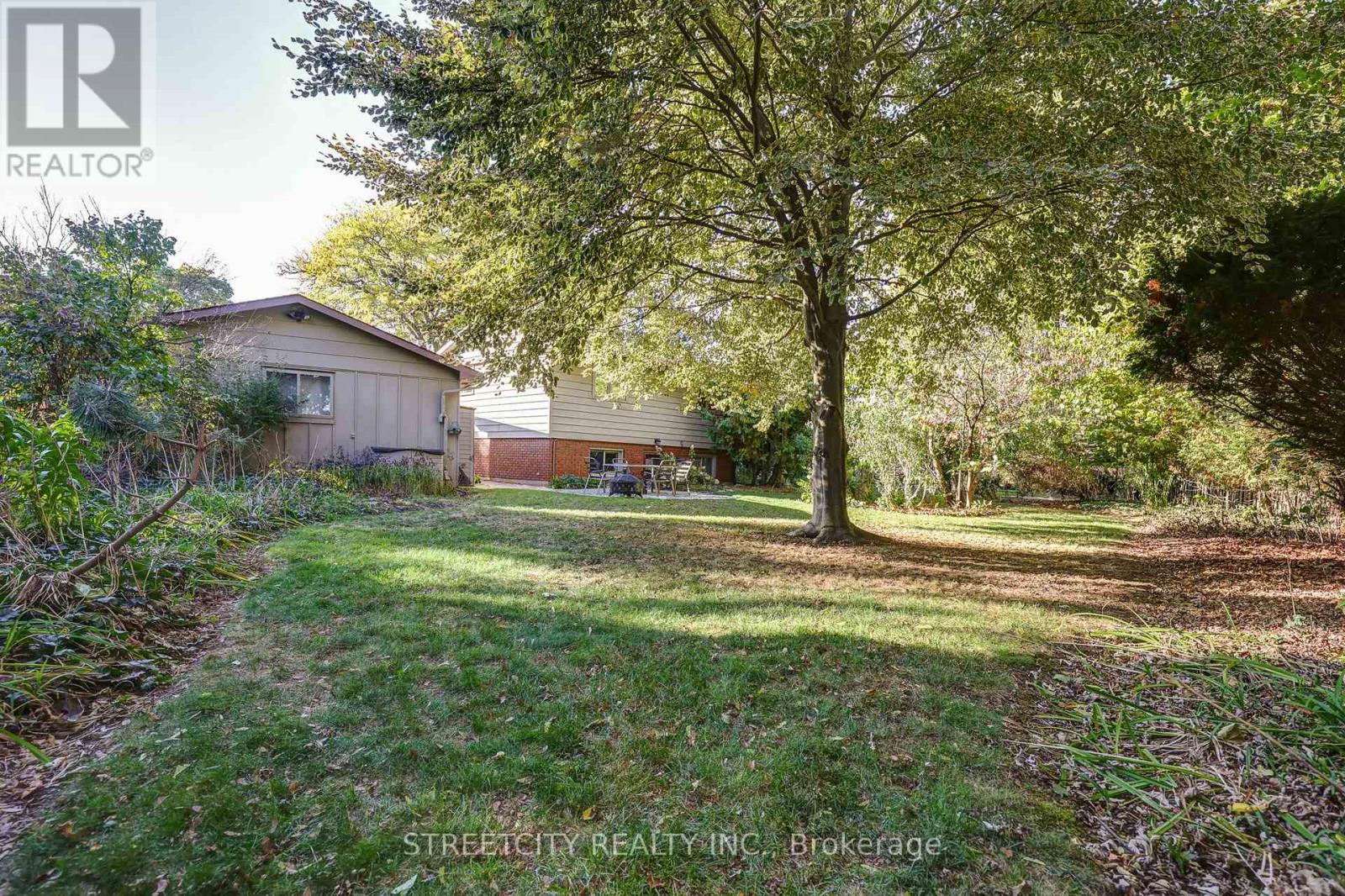 71 Glenburnie Crescent, London North, Ontario  N5X 2A1 - Photo 9 - X12473458