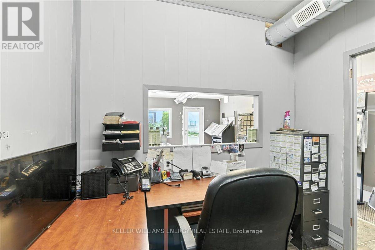 174 Mary Street N, Oshawa, Ontario  L1G 5C2 - Photo 10 - E12440118