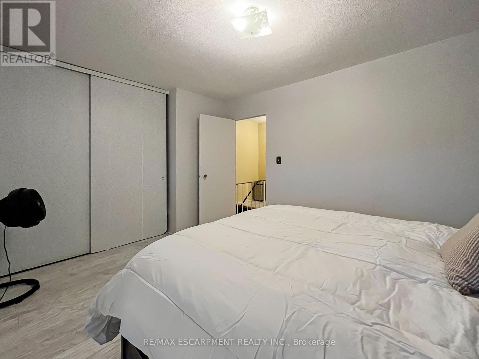 723 - 350 Quigley Road, Hamilton, Ontario  L8K 5N2 - Photo 9 - X12490430