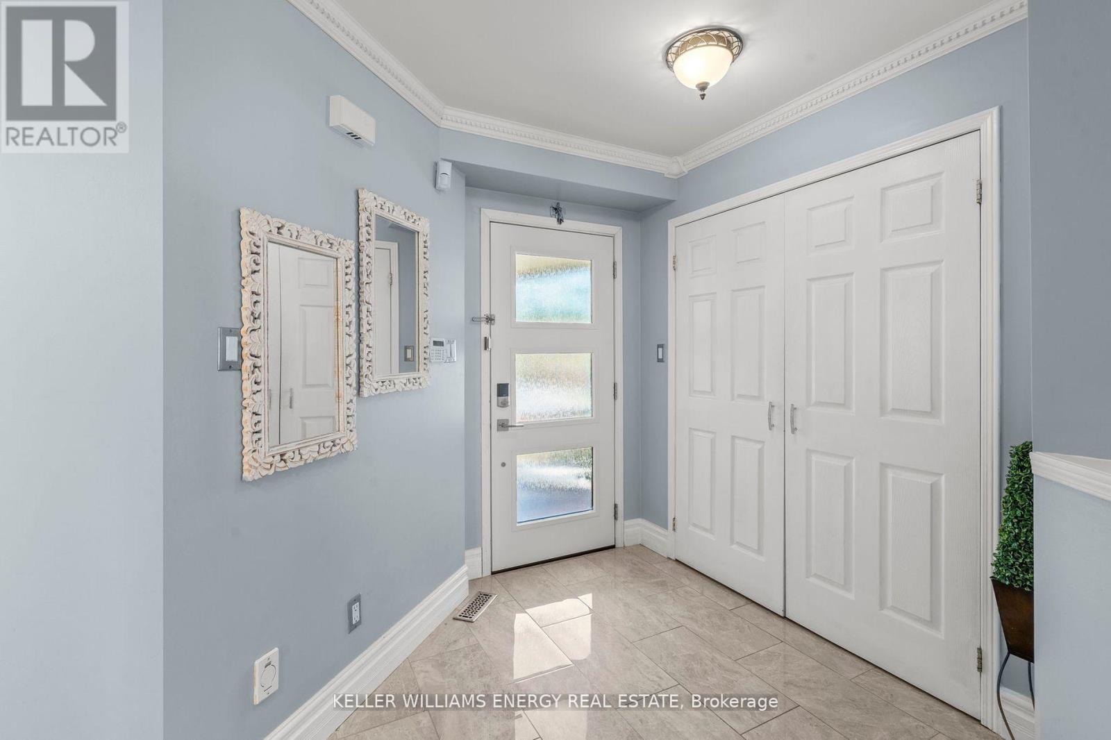 77 James Rowe Court, Whitby, Ontario  L1R 2Y3 - Photo 4 - E12446799