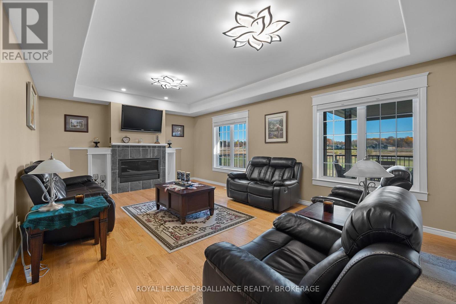 103 Hineman Street, Kingston (City North Of 401), Ontario  K7L 0G2 - Photo 15 - X12490918