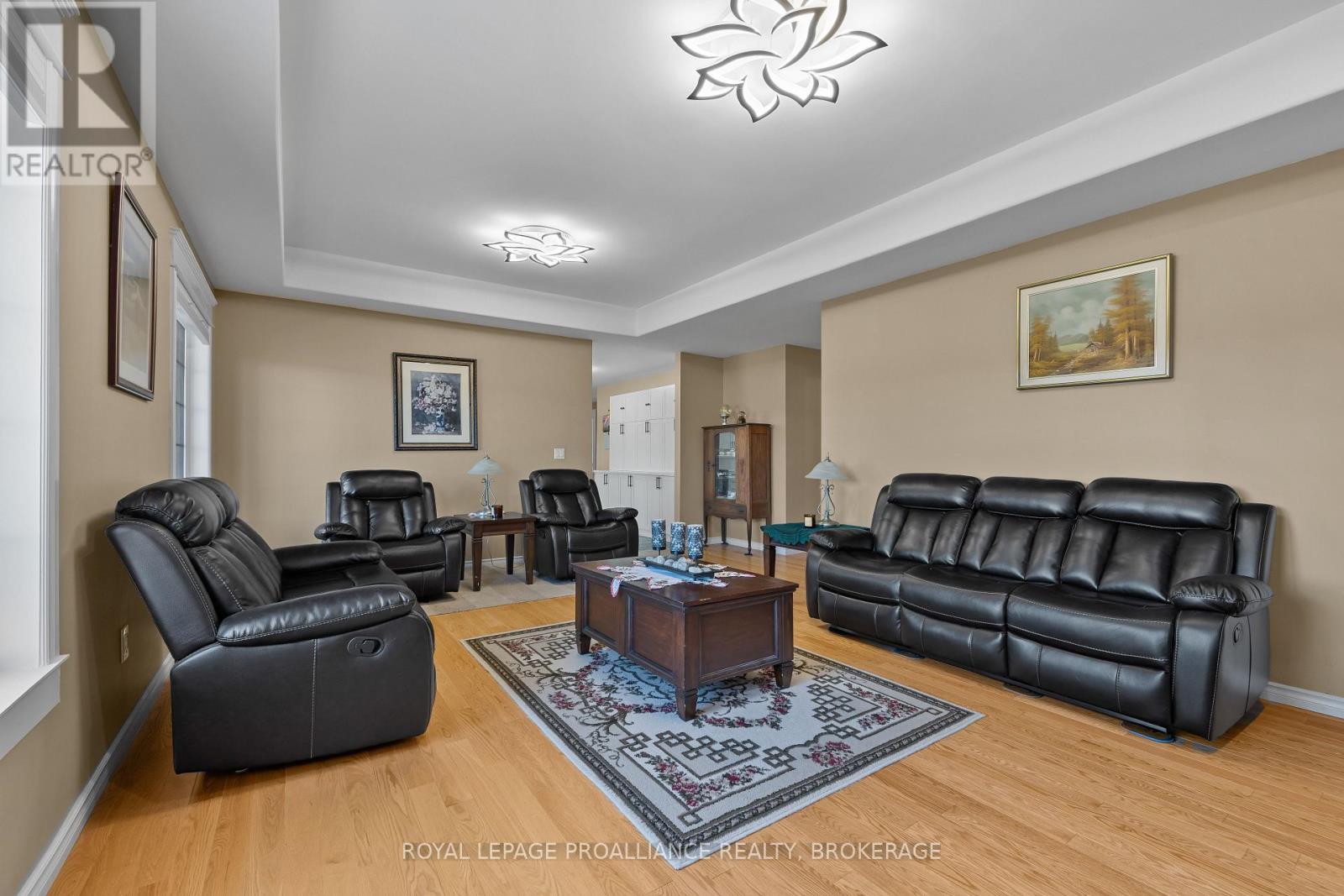 103 Hineman Street, Kingston (City North Of 401), Ontario  K7L 0G2 - Photo 16 - X12490918