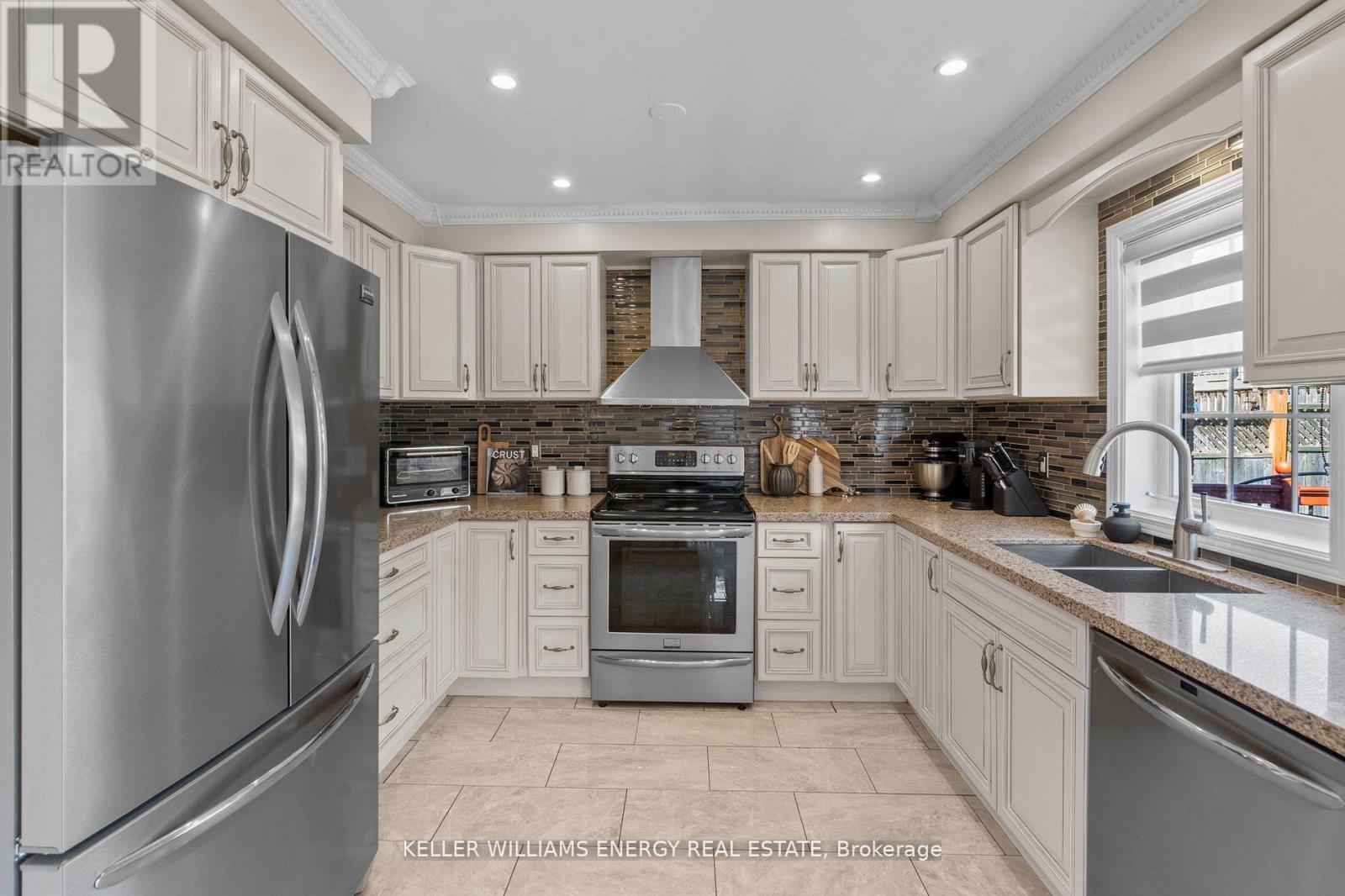 77 James Rowe Court, Whitby, Ontario  L1R 2Y3 - Photo 21 - E12446799