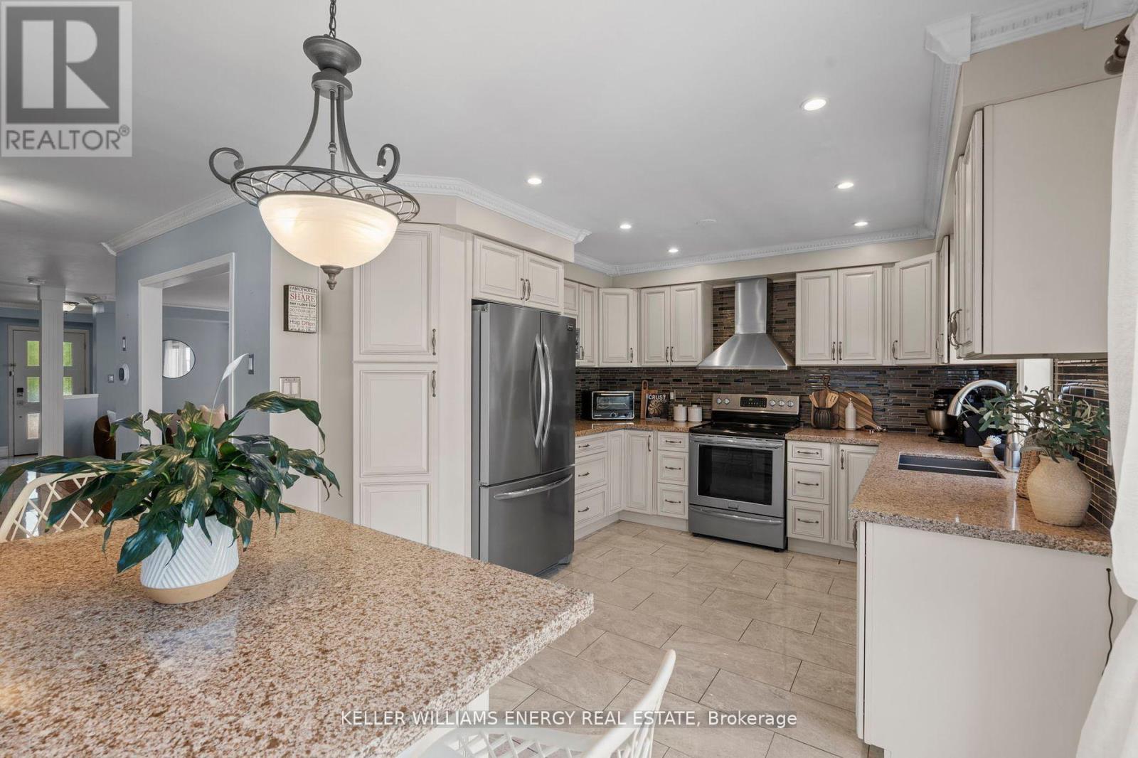 77 James Rowe Court, Whitby, Ontario  L1R 2Y3 - Photo 17 - E12446799