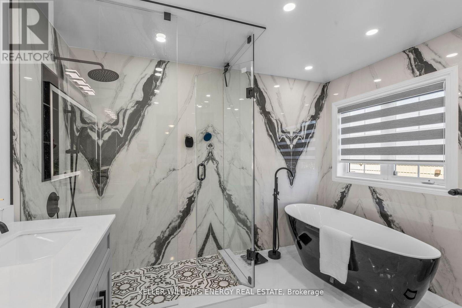 77 James Rowe Court, Whitby, Ontario  L1R 2Y3 - Photo 30 - E12446799