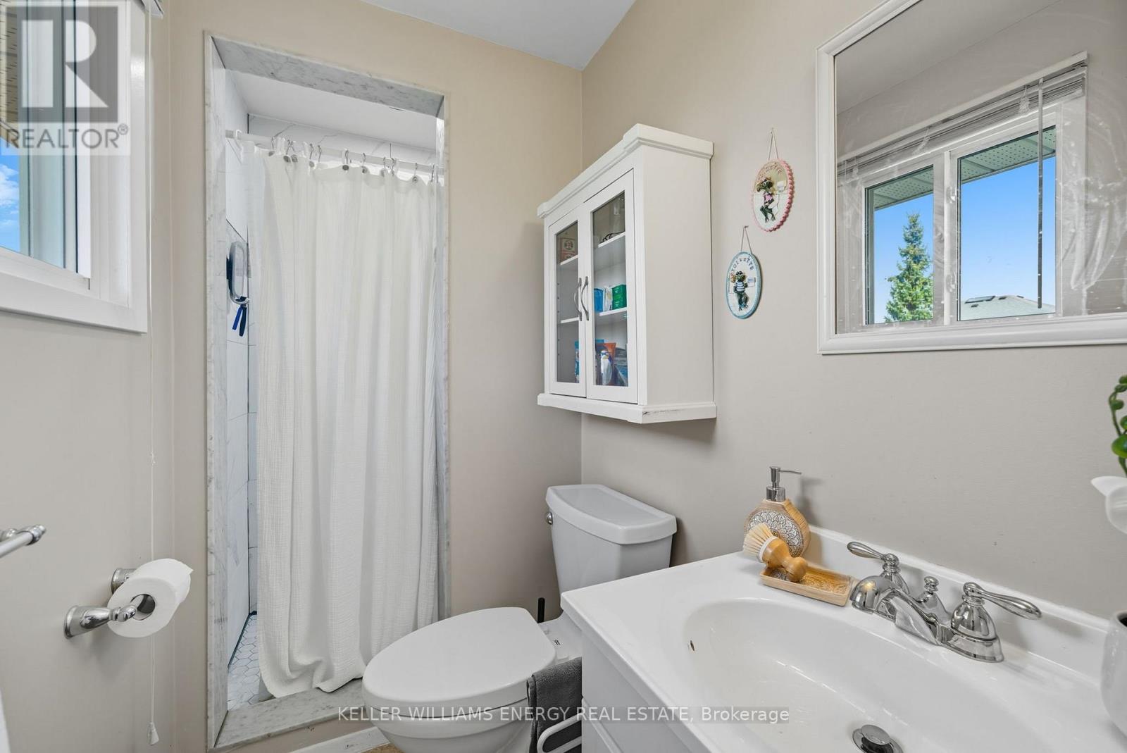 872 Mount Allan Avenue, Oshawa, Ontario  L1J 7M7 - Photo 11 - E12454667