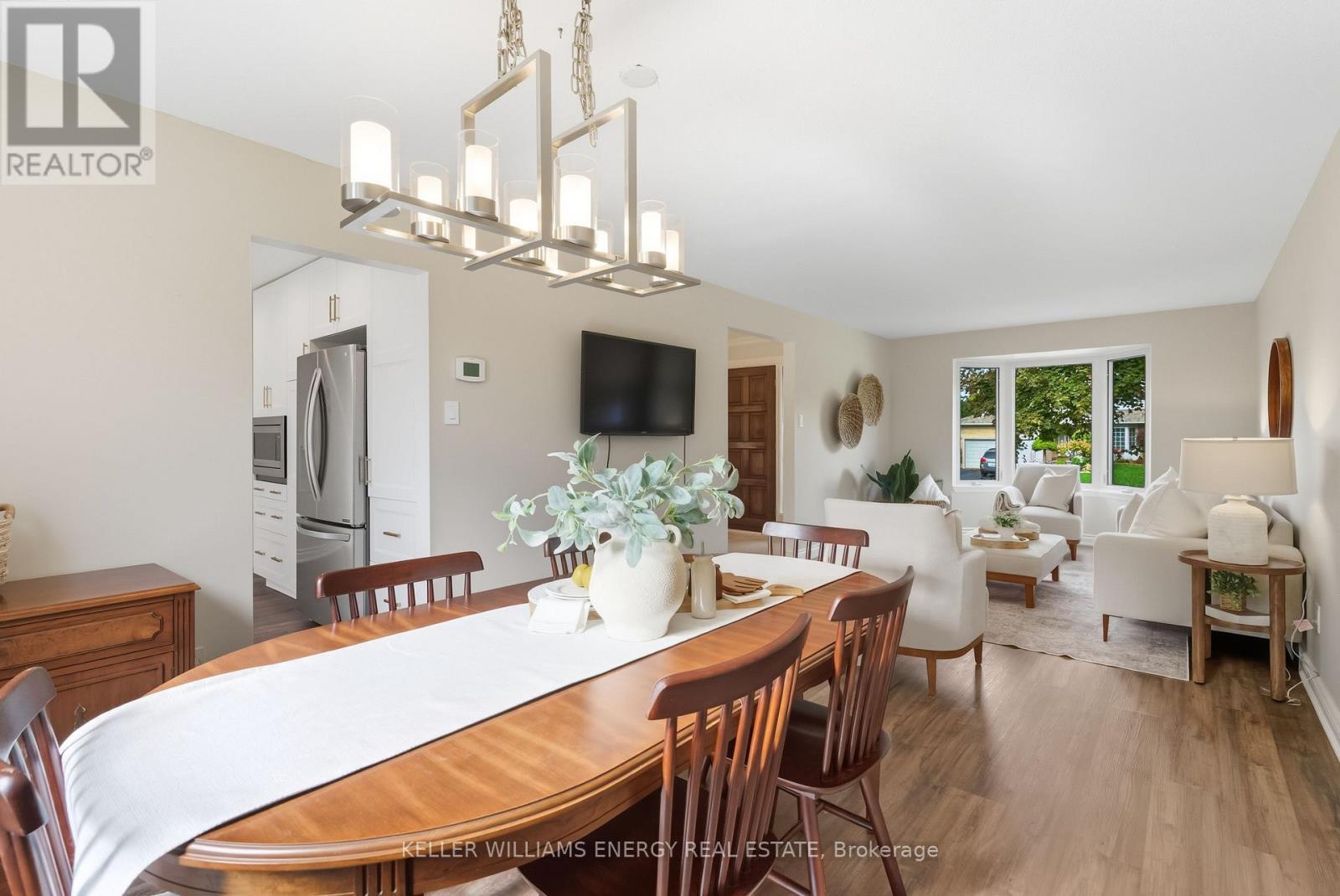 54 Canadian Oaks Drive, Whitby, Ontario  L1N 6W8 - Photo 13 - E12466047