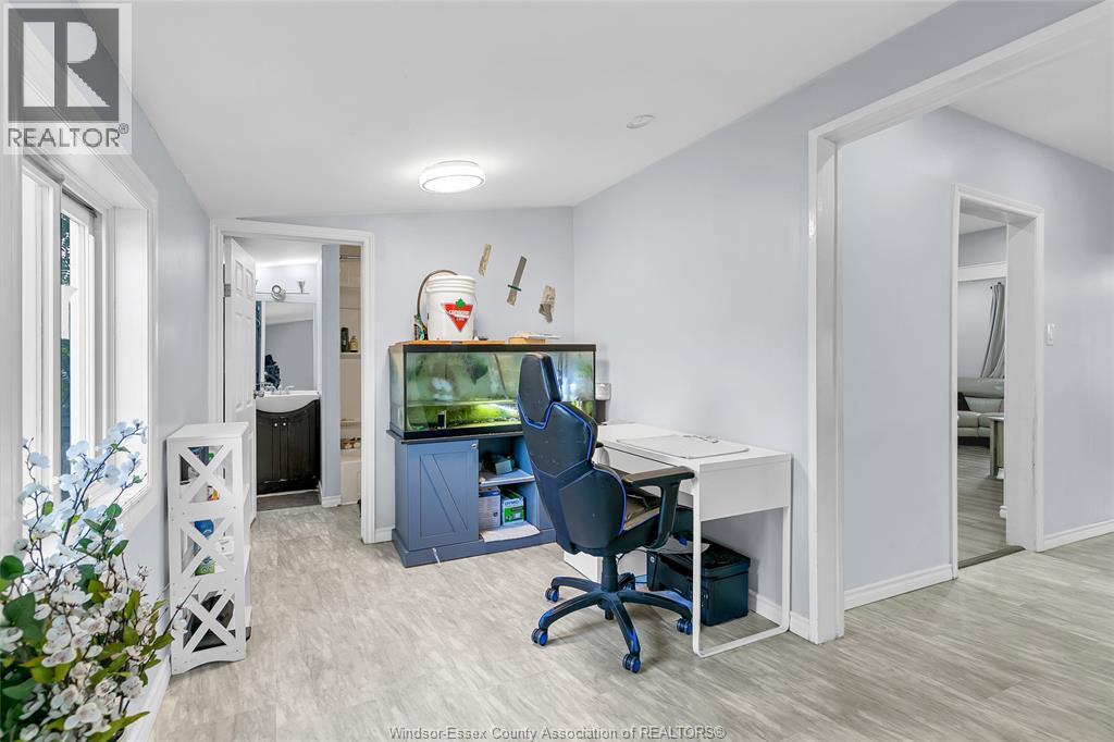1342 Drouillard, Windsor, Ontario  N8Y 2R7 - Photo 15 - 25027544