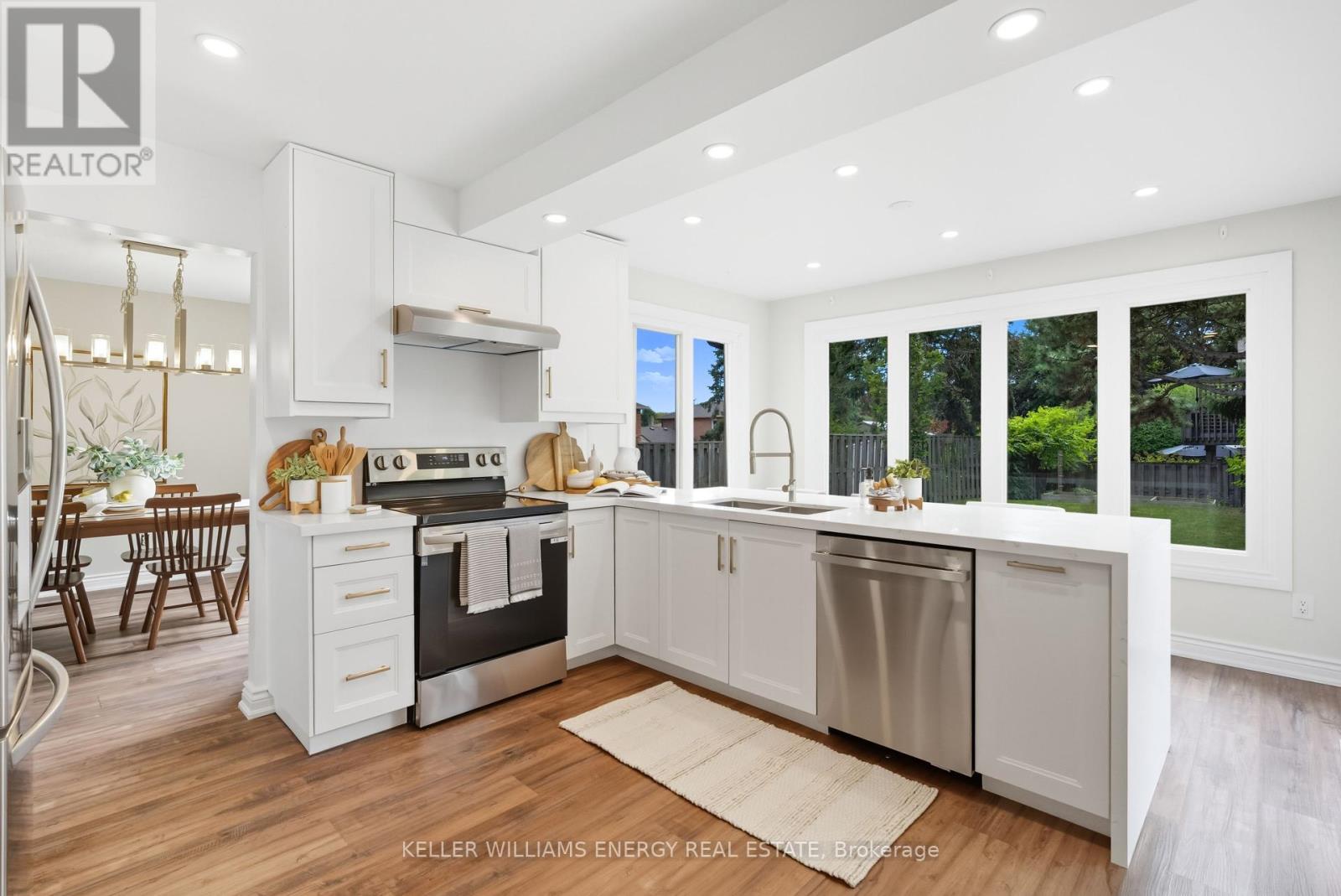 54 Canadian Oaks Drive, Whitby, Ontario  L1N 6W8 - Photo 19 - E12466047