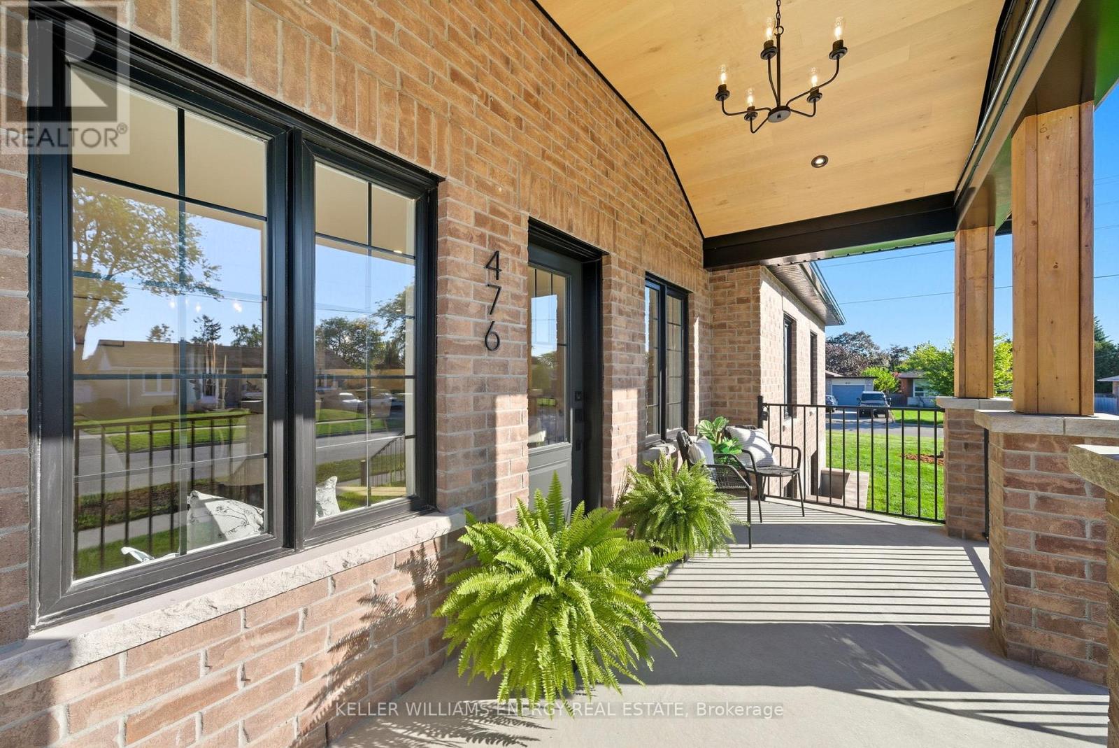 Property at 476 BEURLING AVENUE image 3