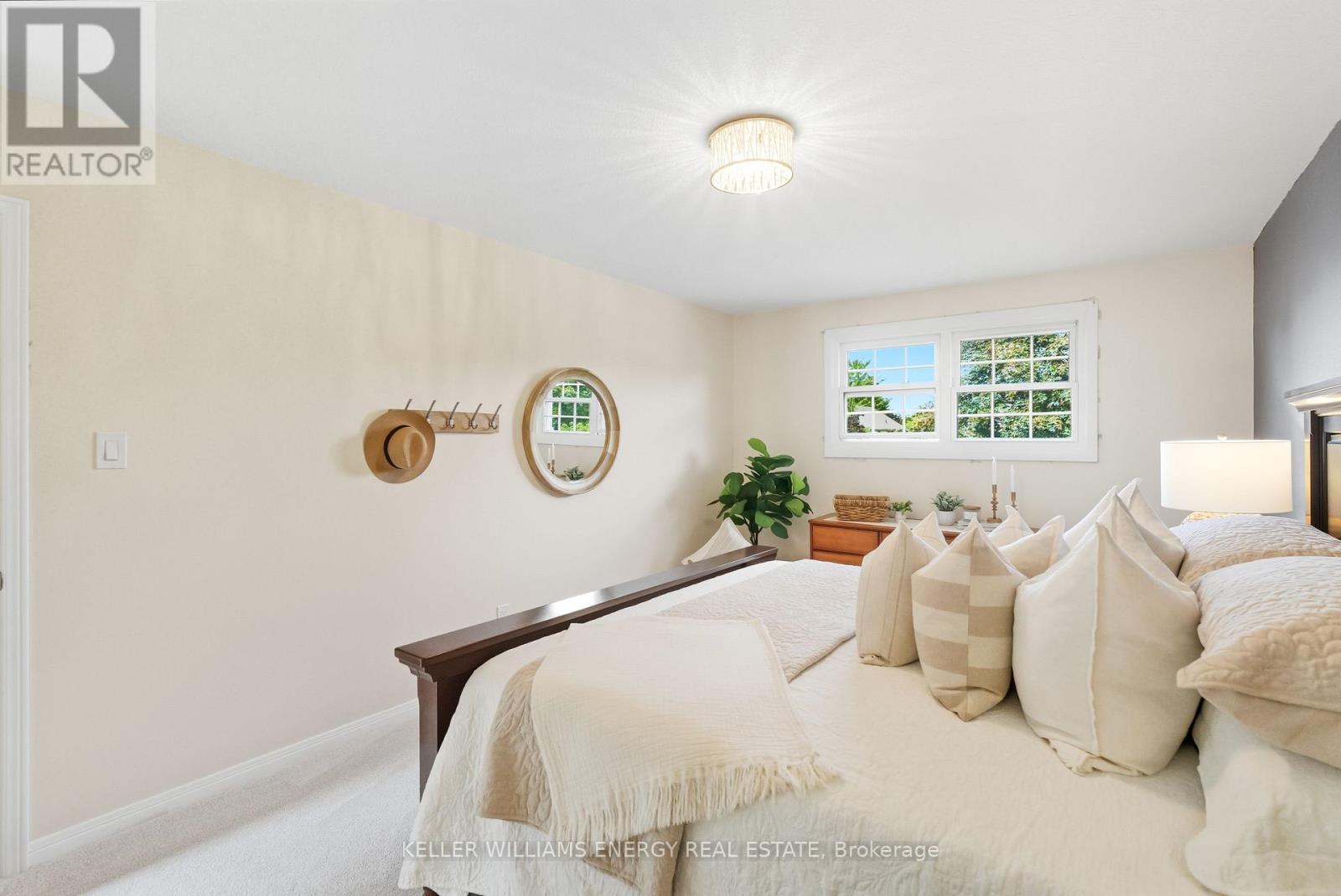 54 Canadian Oaks Drive, Whitby, Ontario  L1N 6W8 - Photo 37 - E12466047