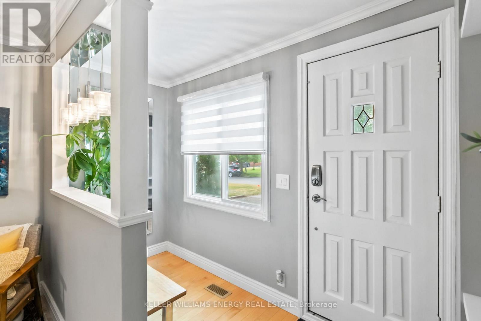 211 Severn Street, Oshawa, Ontario  L1J 6R6 - Photo 3 - E12468920