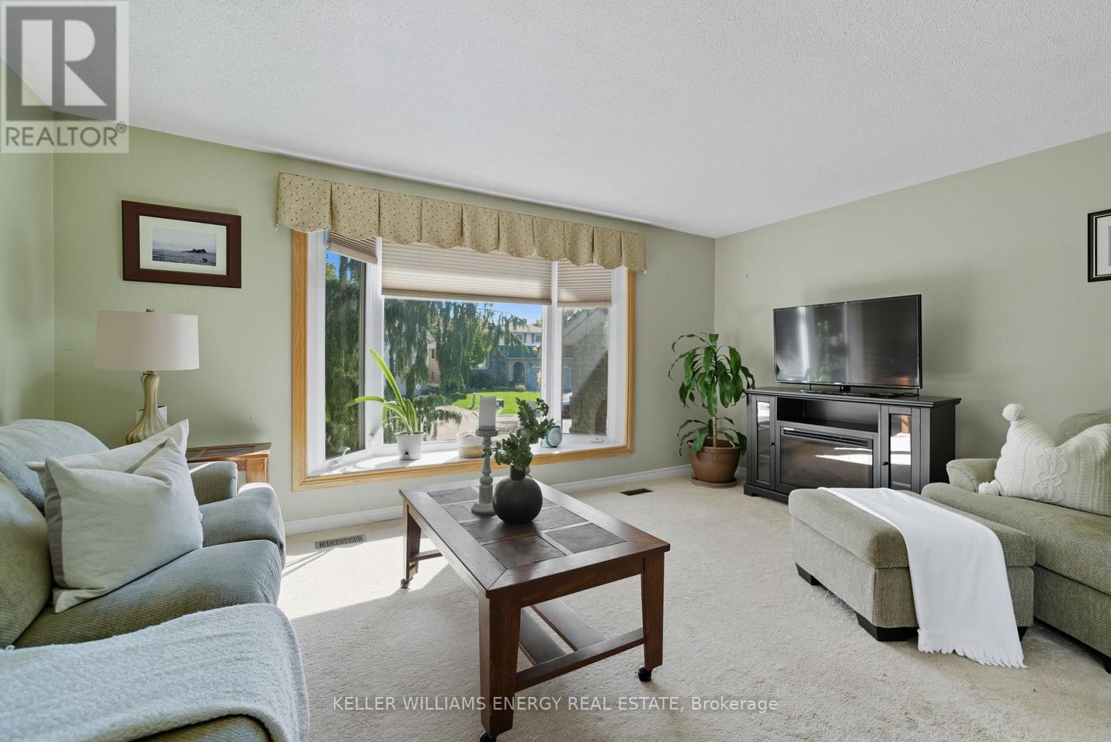 872 Mount Allan Avenue, Oshawa, Ontario  L1J 7M7 - Photo 5 - E12454667