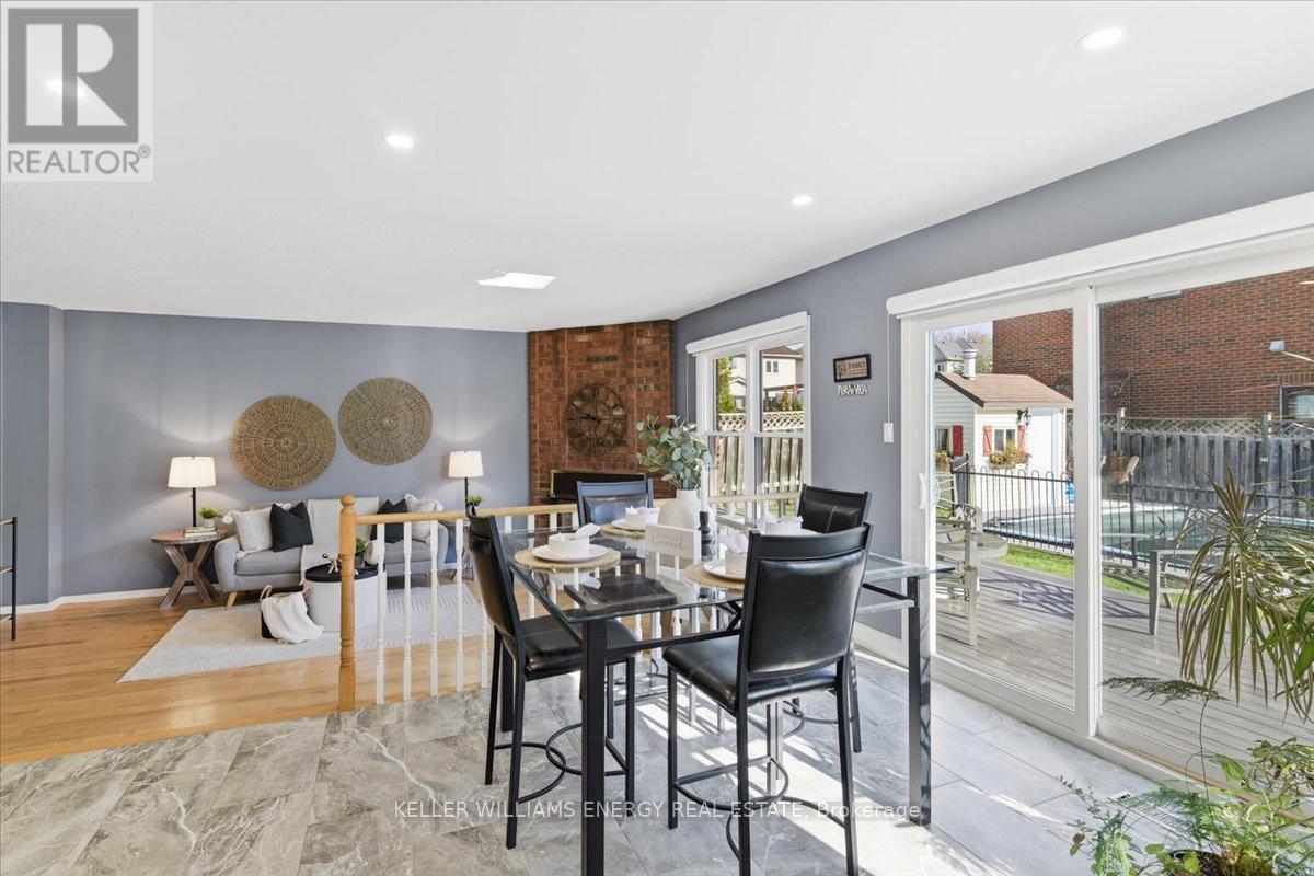 29 Braebrook Drive, Whitby, Ontario  L1R 1V2 - Photo 11 - E12478165