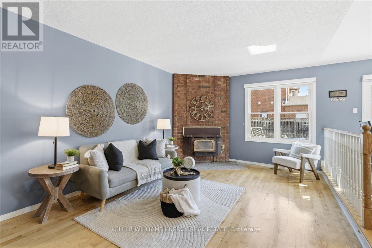 29 Braebrook Drive, Whitby, Ontario  L1R 1V2 - Photo 12 - E12478165