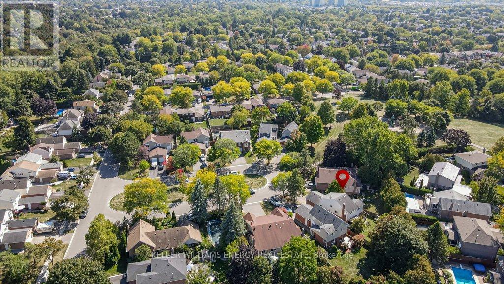 17 Barrow Court, Whitby, Ontario  L1P 1E4 - Photo 35 - E12474637