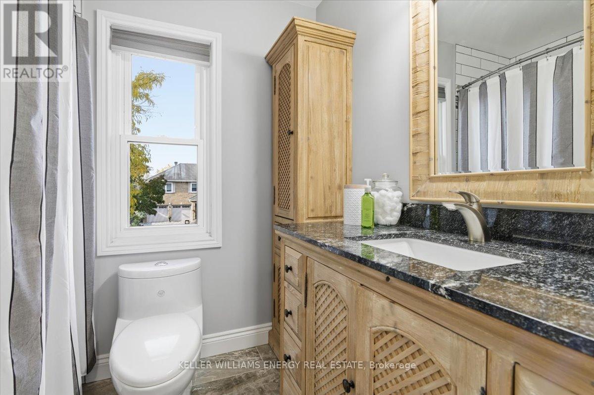 29 Braebrook Drive, Whitby, Ontario  L1R 1V2 - Photo 19 - E12478165