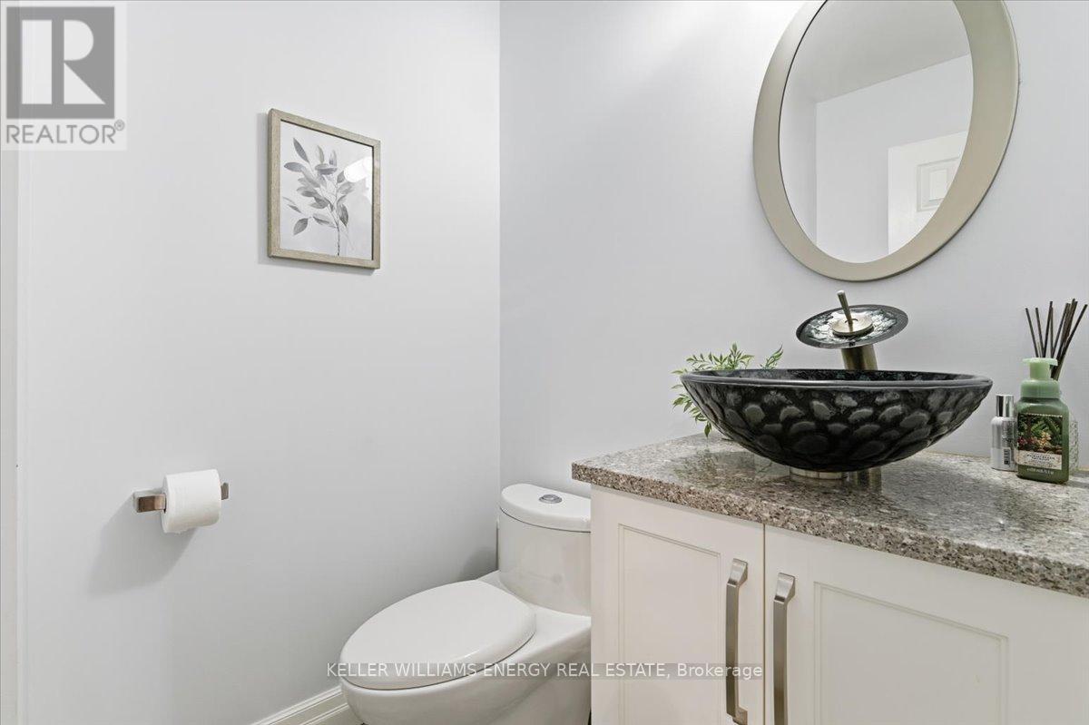 29 Braebrook Drive, Whitby, Ontario  L1R 1V2 - Photo 14 - E12478165