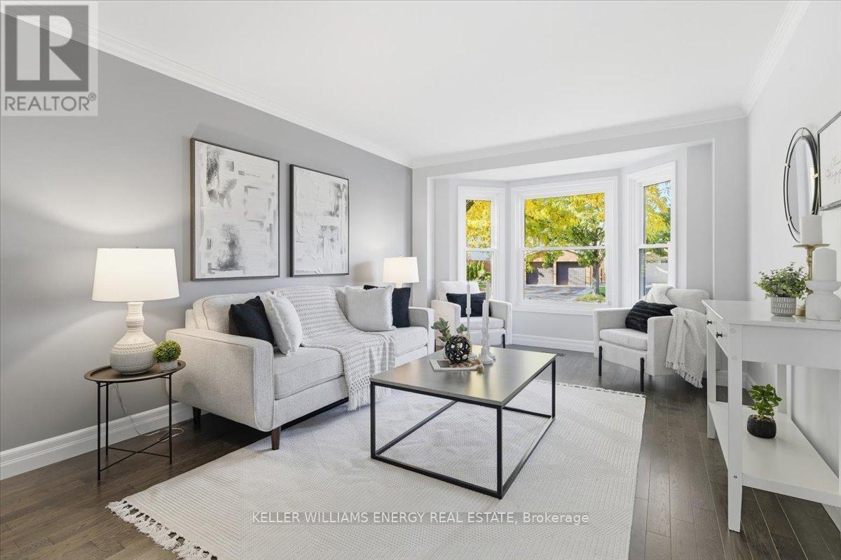 29 Braebrook Drive, Whitby, Ontario  L1R 1V2 - Photo 5 - E12478165