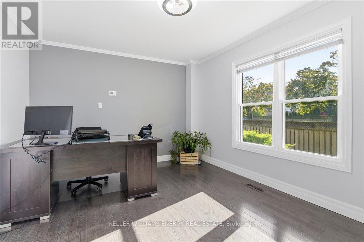 29 Braebrook Drive, Whitby, Ontario  L1R 1V2 - Photo 7 - E12478165