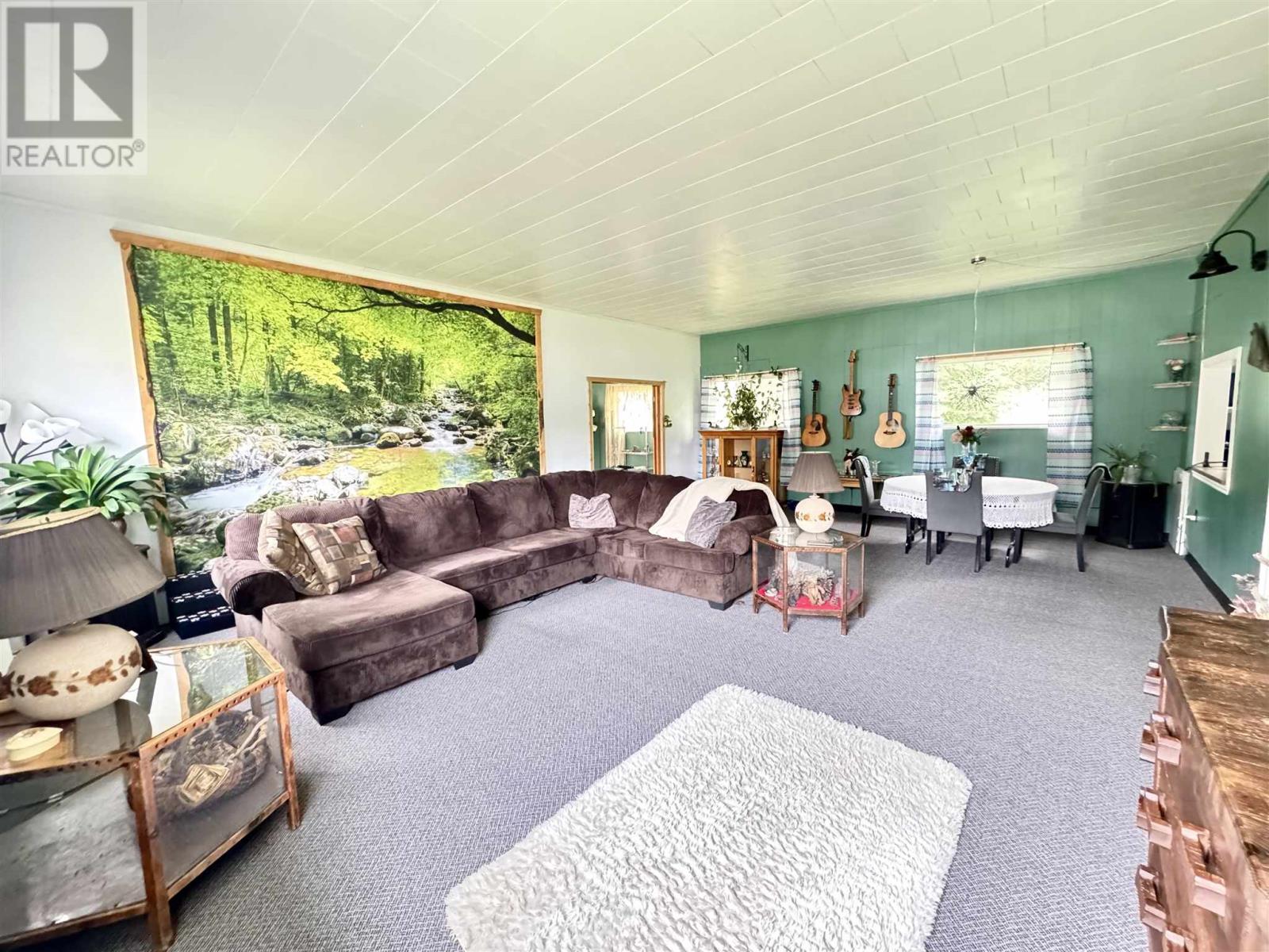 323 Hardy Ave, Wawa, Ontario  P0S 1K0 - Photo 17 - SM251447