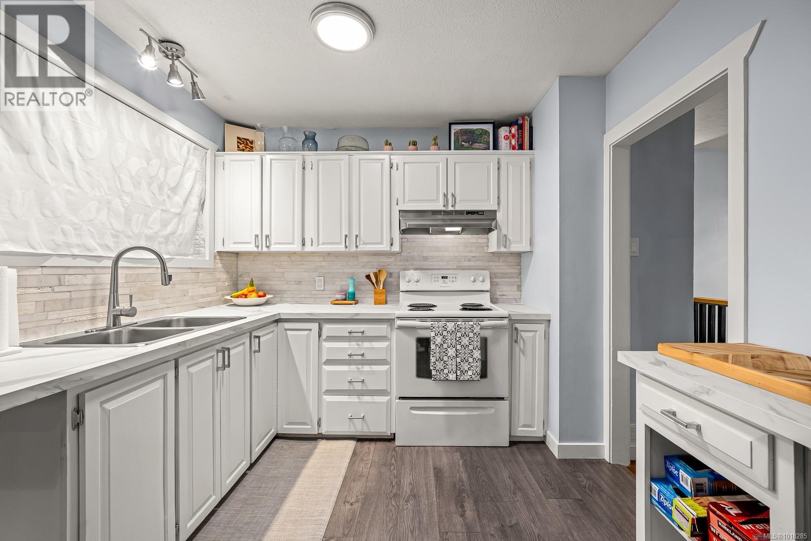 2019 Lambert Dr, Courtenay, British Columbia  V9N 9C9 - Photo 7 - 1018285