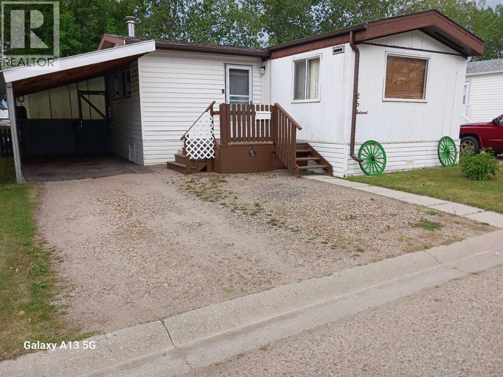 26, 5404 42 Street, Innisfail, Alberta