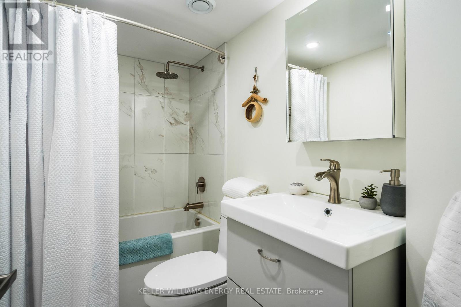 901 - 24 Ramblings Way, Collingwood, Ontario  L9Y 5C6 - Photo 16 - S12487077