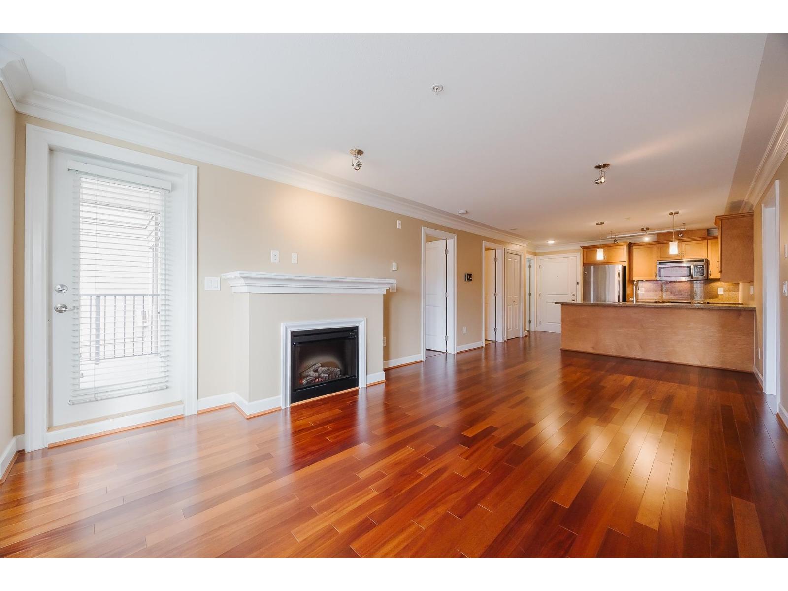 305 15357 Roper Avenue, White Rock, British Columbia  V4B 2G2 - Photo 15 - R3059514