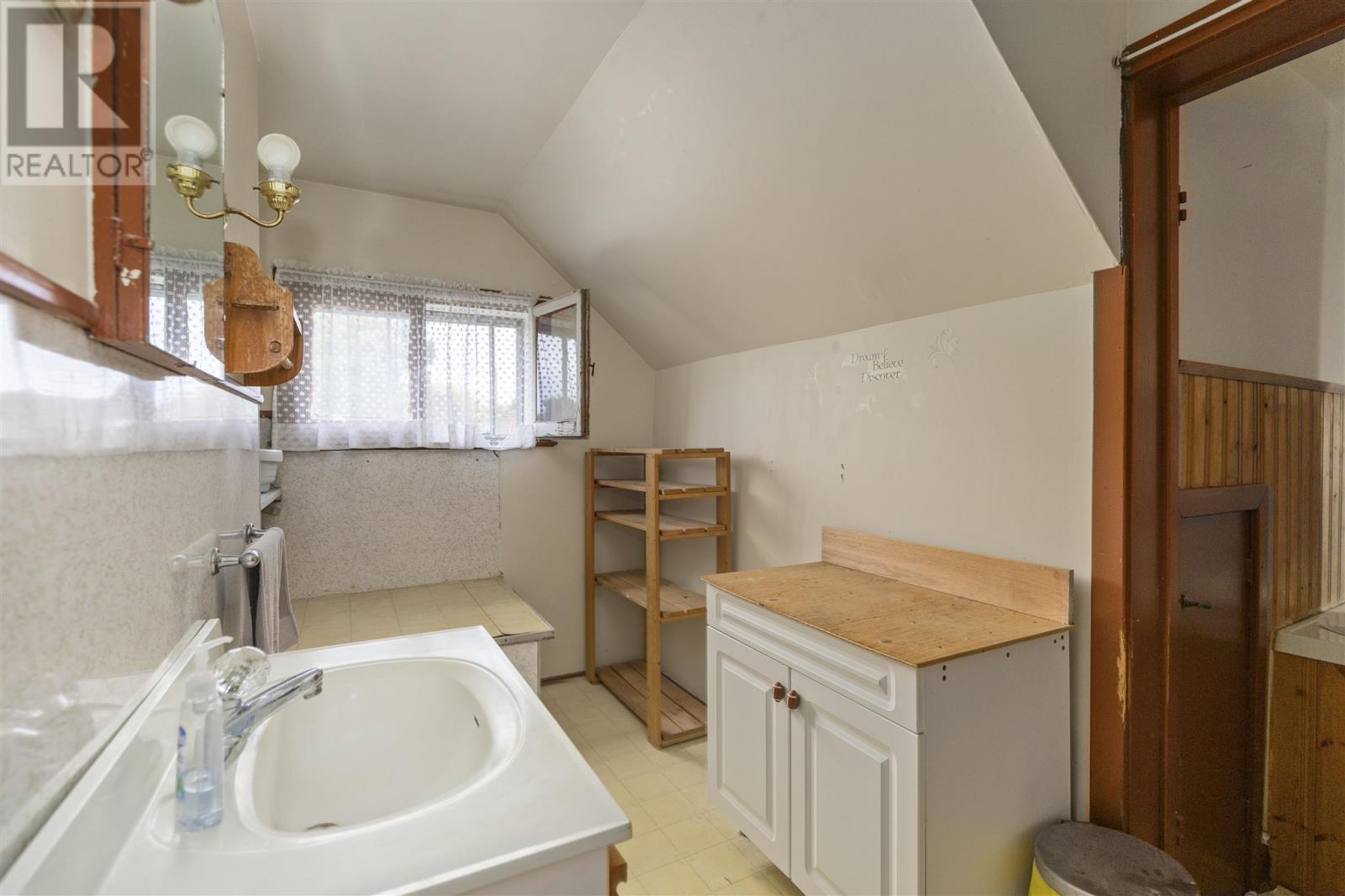 5 Alberta St, Sault Ste. Marie, Ontario P6B 2N6 - Photo 15 - SM252711