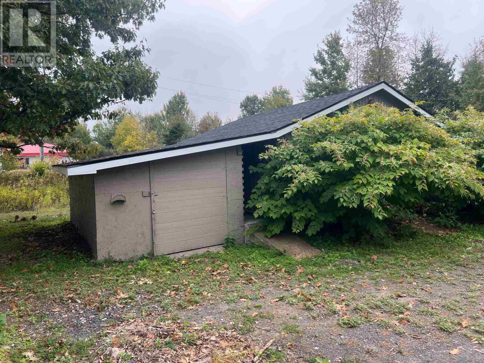 6 Oak, Blind River, Ontario P0R 1B0 - Photo 17 - SM252724