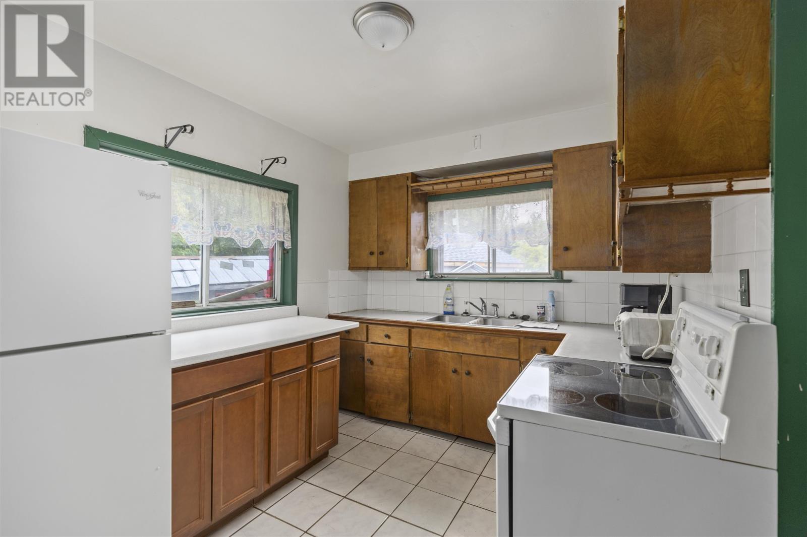 5 Alberta St, Sault Ste. Marie, Ontario P6B 2N6 - Photo 8 - SM252711