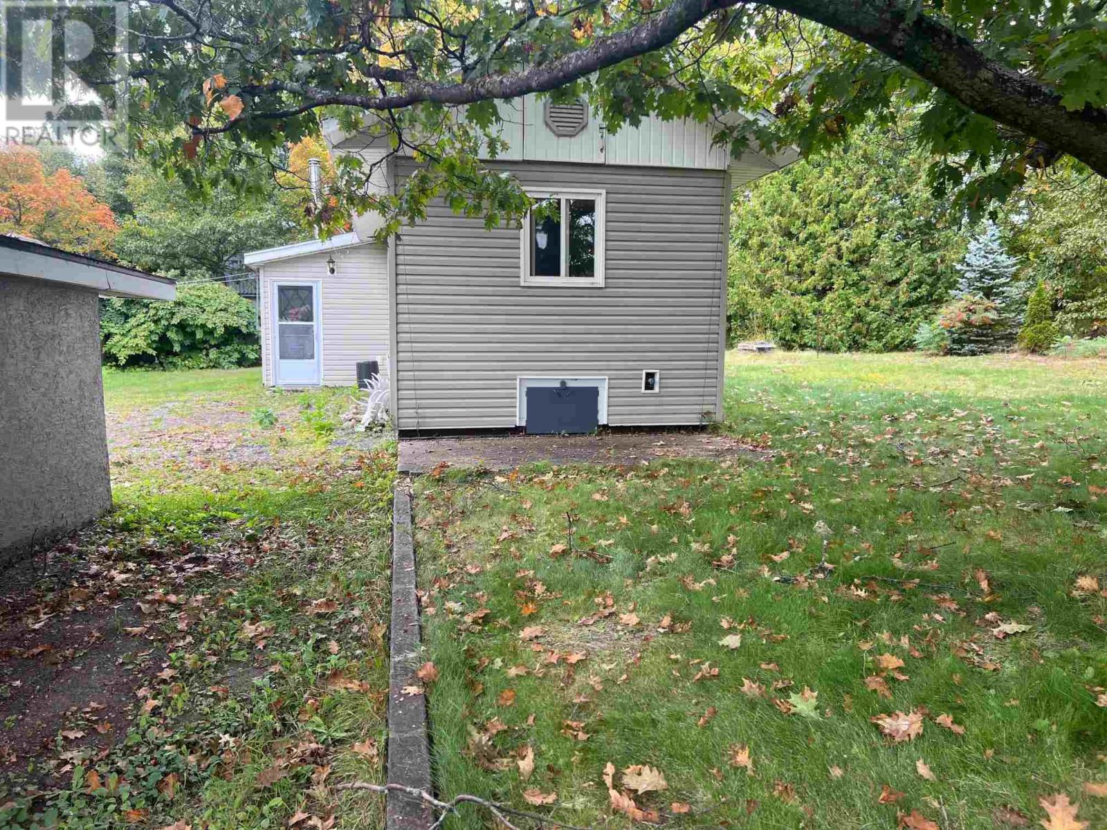 6 Oak, Blind River, Ontario P0R 1B0 - Photo 10 - SM252724