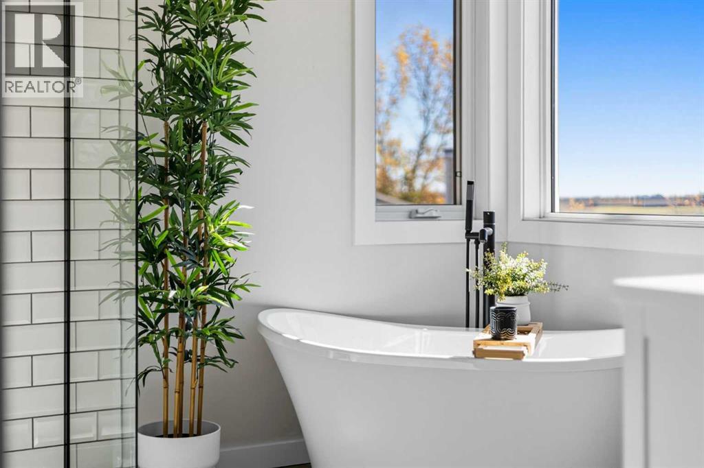 1375 Sunvista Way Se, Calgary, Alberta  T2X 3G5 - Photo 31 - A2260177