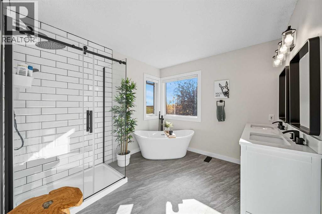 1375 Sunvista Way Se, Calgary, Alberta  T2X 3G5 - Photo 30 - A2260177