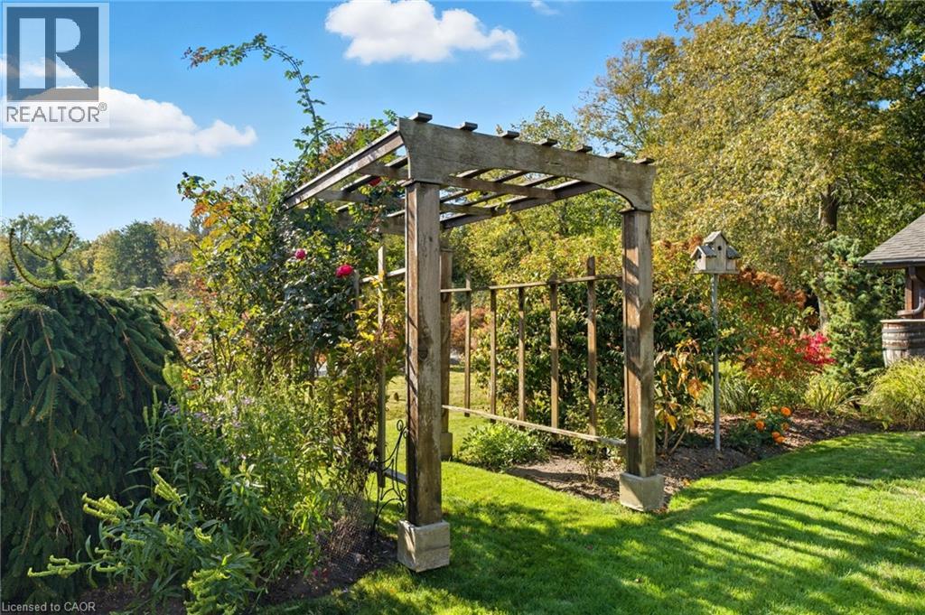 685 Robson Road, Waterdown, Ontario  L0R 2H1 - Photo 38 - 40784402