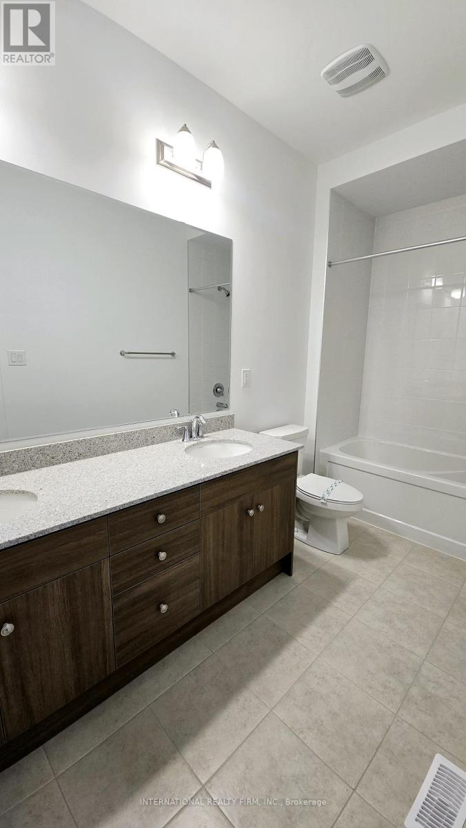 3163 Meadowridge Drive E, Oakville, Ontario  L6H 7X2 - Photo 21 - W12483627