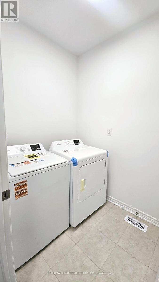 3163 Meadowridge Drive E, Oakville, Ontario  L6H 7X2 - Photo 26 - W12483627