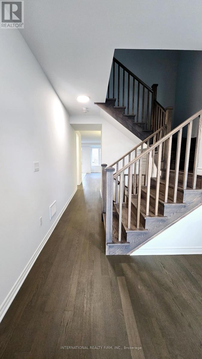 3163 Meadowridge Drive E, Oakville, Ontario  L6H 7X2 - Photo 3 - W12483627