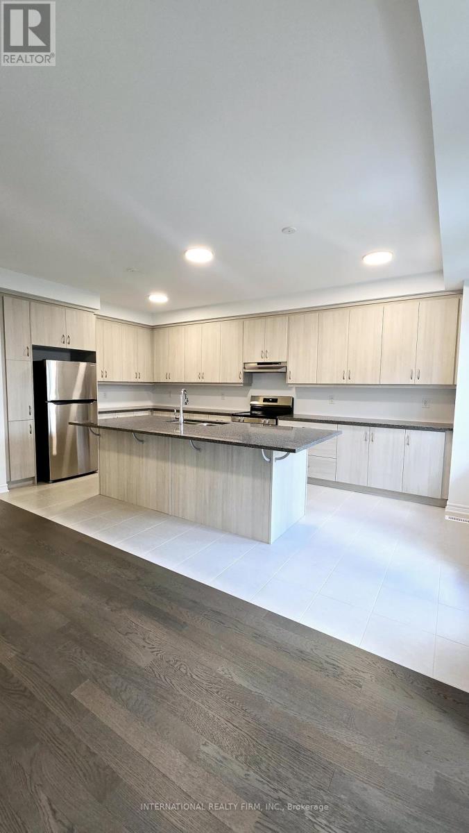 3163 Meadowridge Drive E, Oakville, Ontario  L6H 7X2 - Photo 6 - W12483627